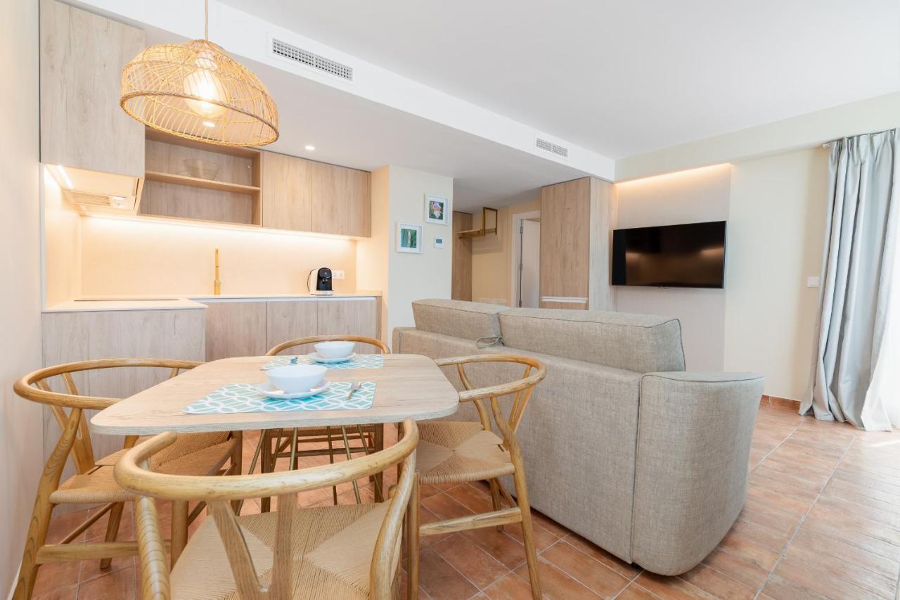 Apartamentos Las Ciencias H Валенсия Екстериор снимка